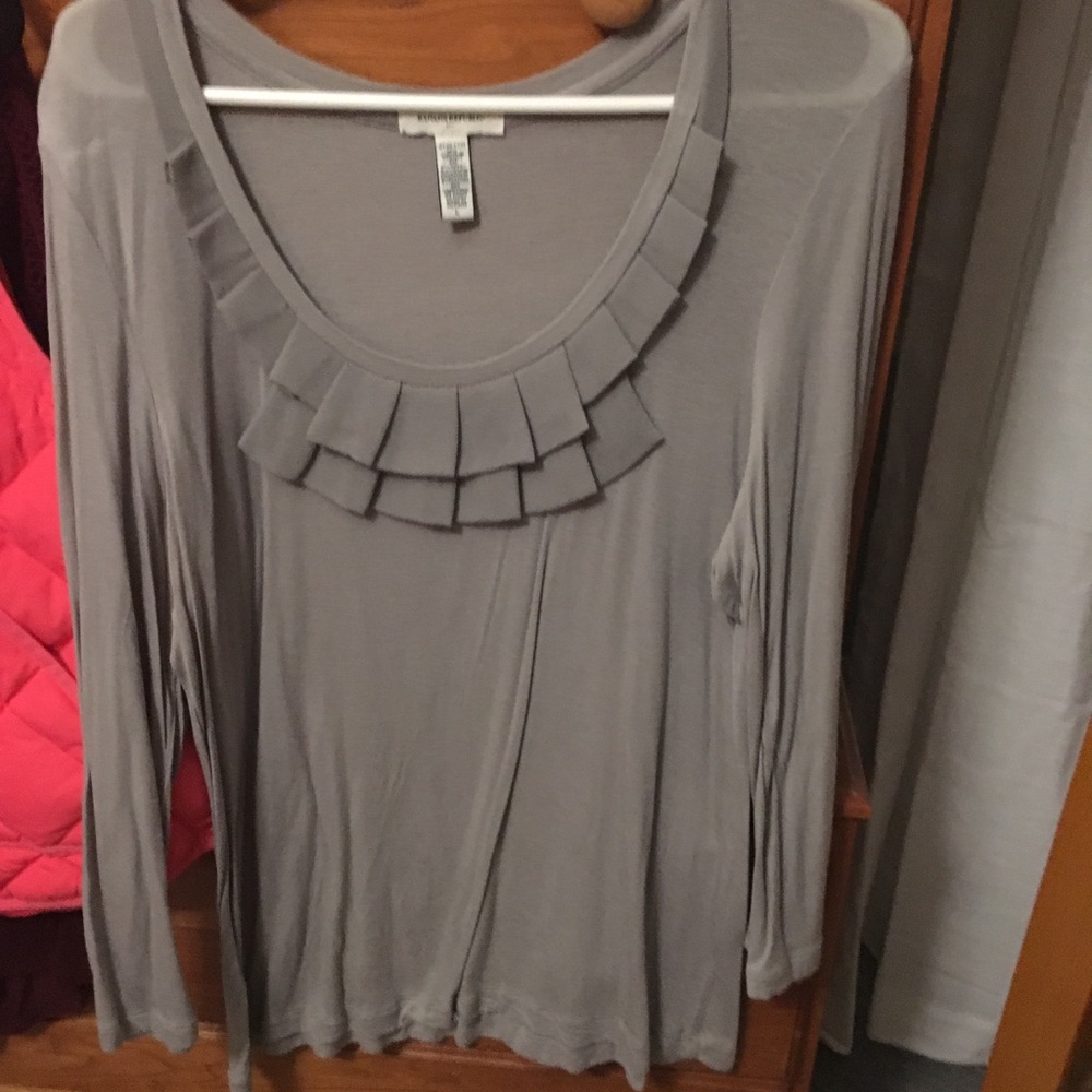 Banana republic size large grey top
